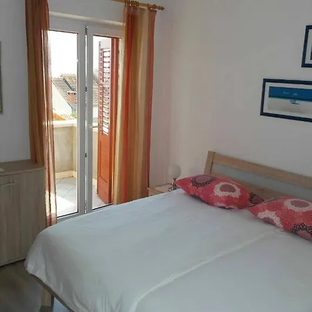 Ra I - Two-bedroom With Balcony And Sea View *
